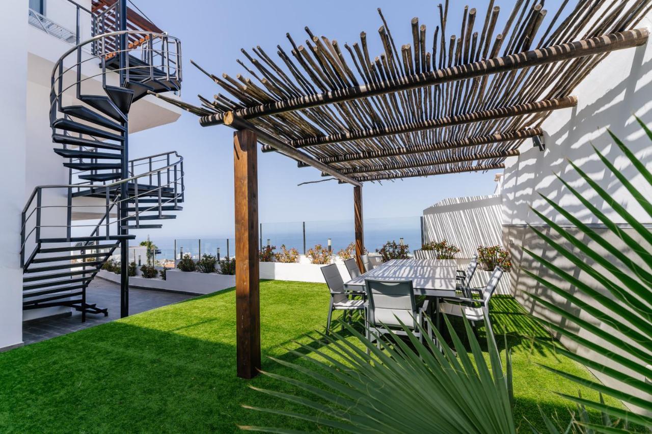 Sunset White Villa - Ocean View, Jakuzzi, Heated Pool, Air-Conditioning, Grill Playa de las Américas Dış mekan fotoğraf