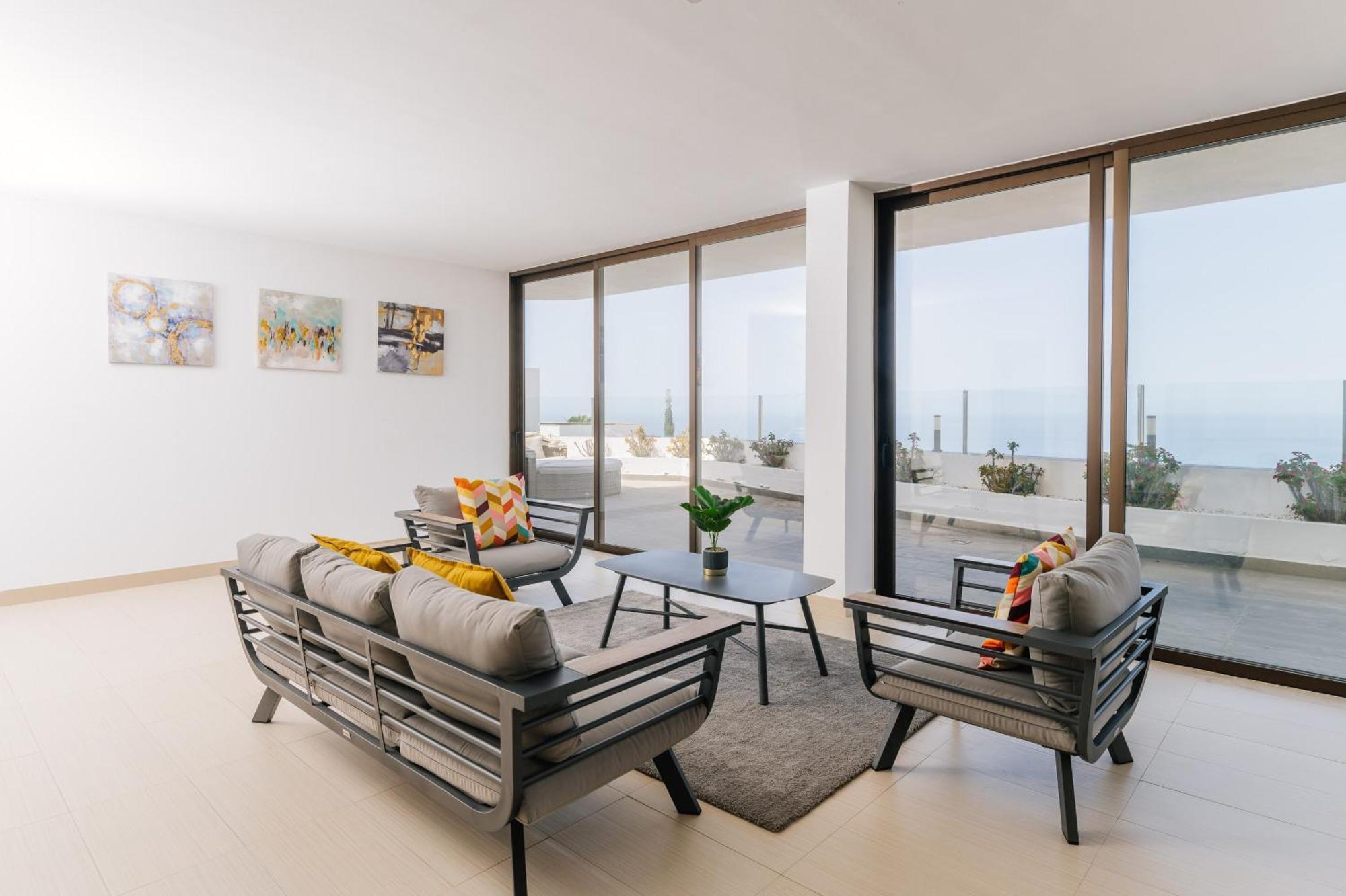 Sunset White Villa - Ocean View, Jakuzzi, Heated Pool, Air-Conditioning, Grill Playa de las Américas Dış mekan fotoğraf